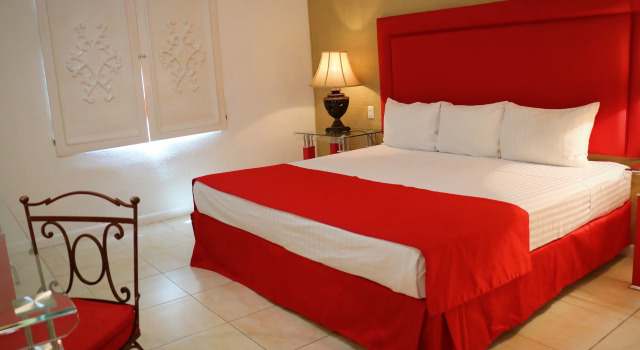 Zar Mochis, Rezervovat Hotel Hotely v Chihuahua se snídaní, Snídaně