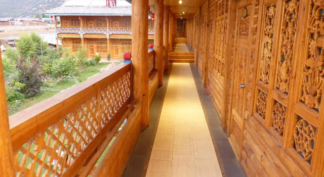 Lugu Lake Youzhua Inn