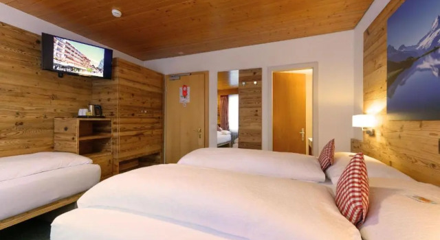 Трёхместный номер Standard Hotel Bernerhof Grindelwald
