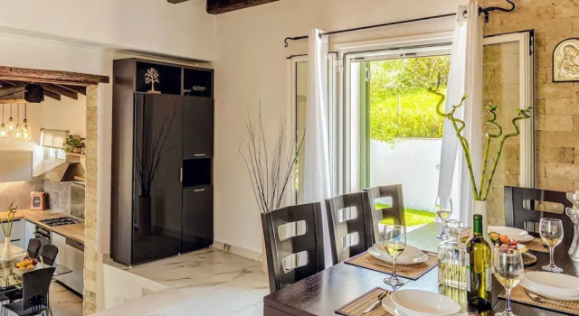 Семейная вилла с 4 комнатами Villa Claire Corfu