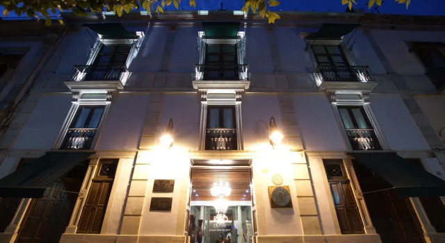 1850 Hotel Boutique, Забронировать Бутик-отель Гуанахуато El Bajio, рядом с Аллея поцелуев
