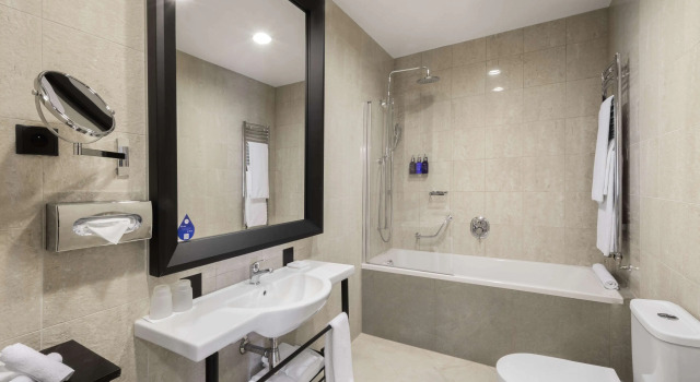 Standardní Rodinný pokoj Sheraton Prague Charles Square Hotel