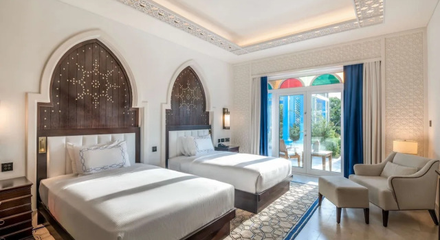 Вилла Beach с 2 комнатами Hilton Salwa Beach Resort and Villas