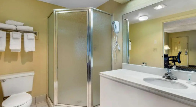 Люкс Superior Quality Inn Lebanon