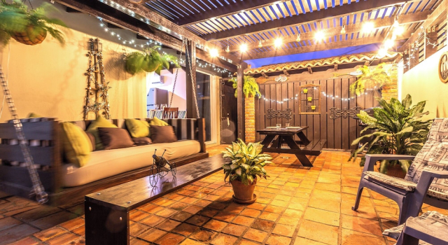 Апартаменты c 1 комнатой с балконом Apartment With Charming Patio+ BBQ Near Beach! Free Util's