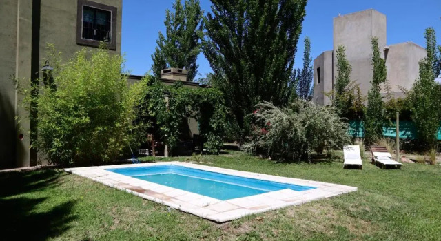 Guest House Entre Viñedos, Забронировать Гостевой дом Лухан-де-Куйо 
