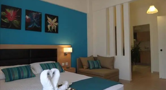 Leonidas Studio Apartments, Rezerwuj Apartament Hotele w Kasandria z basenem, Basen