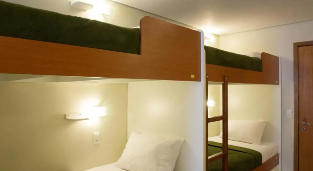 Кровать в общем номере (мужской номер) Brazilodge All Suites Hostel