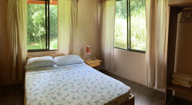 Cabinas Los Laureles, Rezerwuj Hotel Tanie hotele w Puntarenas
