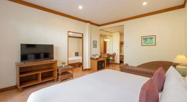 Четырёхместный номер Deluxe Comsaed River Kwai Resort