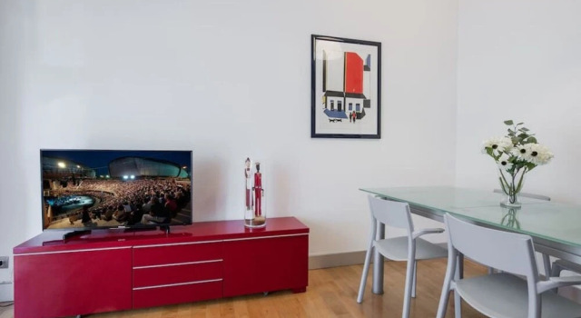 Modern & Elegant2 Bedroom Flat in Great Location