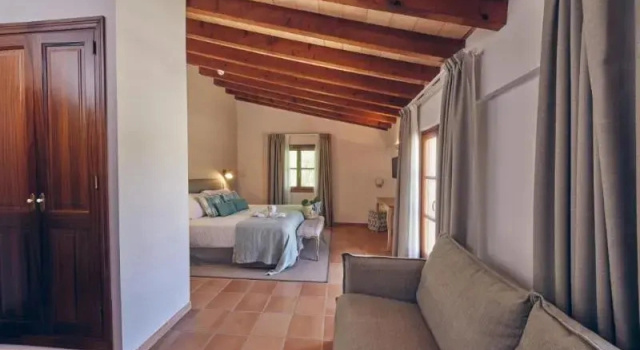 Полулюкс Standard Hotel Rural Es Riquers