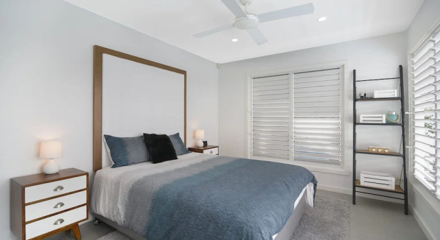 Sea Splash 75 Lorikeet Drive