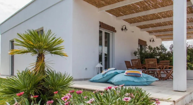 Коттедж c 1 комнатой Villa Leomaris