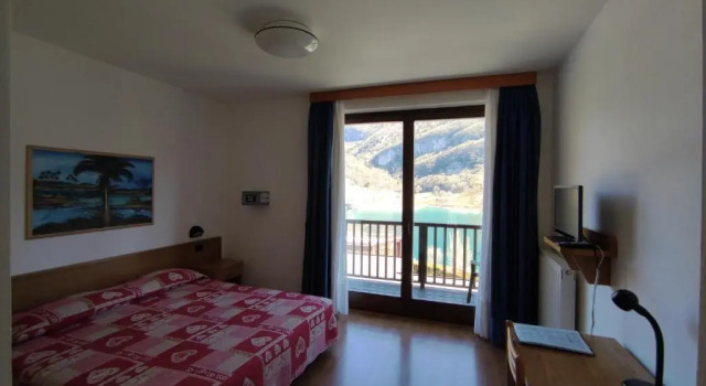 Двухместный номер Standard с видом на озеро Albergo Stella Alpina