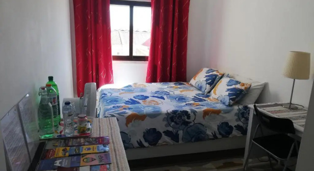 Anthony's Place, Rezervovat Hotel Almada Lisabon