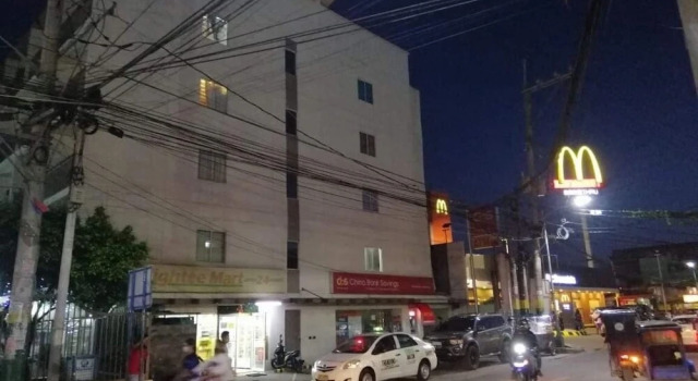 Guesthouse Behind the Airport, Забронировать Отель Паранак 
