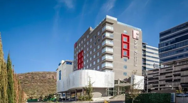 Кровать в общем номере Fiesta Inn Queretaro Centro Sur