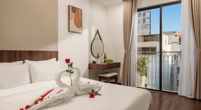Двухместный люкс с видом на город Zen Lotus Hotel & Apartment