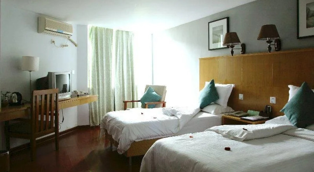 Huahong Hotel, Book Hotel Sanya Hainan