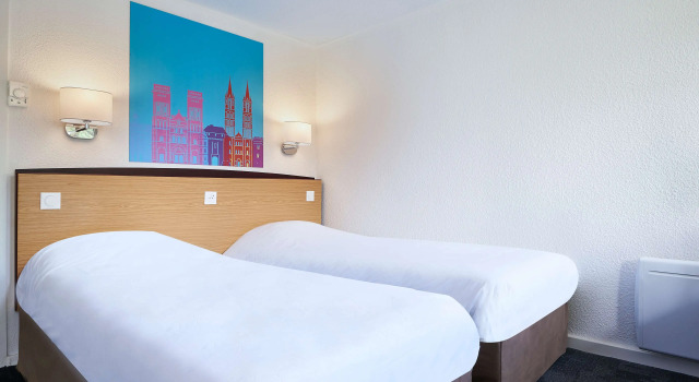 Двухместный номер Standard Kyriad Direct Evreux