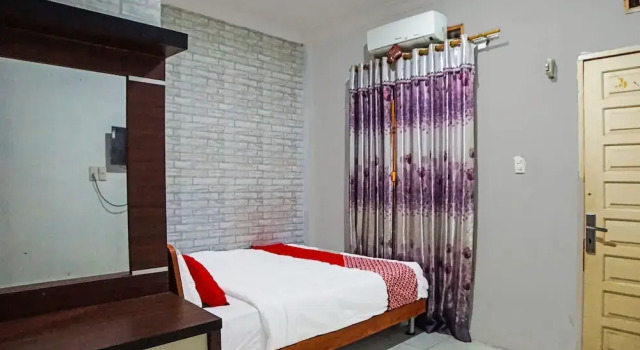 Номер Standard OYO 91418 Kantil Homestay Syariah