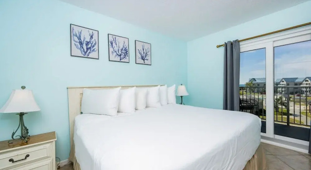 Royal Gulf Beach & Racquet Club 5210 2 Bedroom Condo