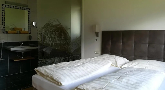 Appartementhaus Tristenau, Забронировать Отель Отели Пертизау с парковкой, рядом с Zwölferkopflift, Парковка