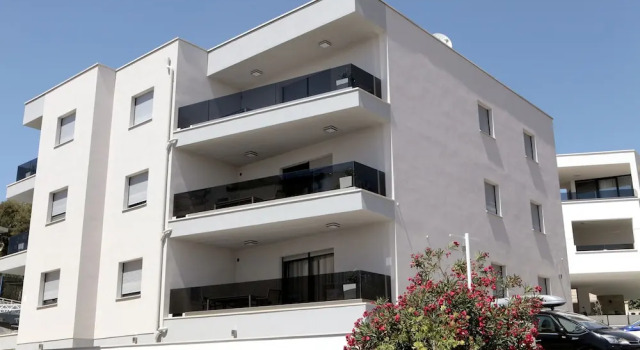 Apartments Villa Aquamarie, Забронировать Апартаменты/квартира Отели Трогир с бассейном, рядом с Church of St. Barbara, Бассейн