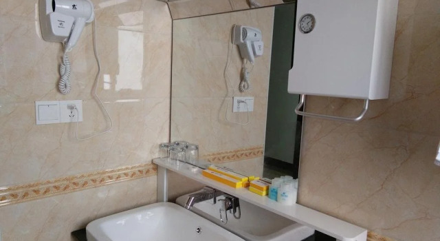 Wuyuan Kangyue Hotel, Rezerwuj Hotel Shangrao Jiangxi
