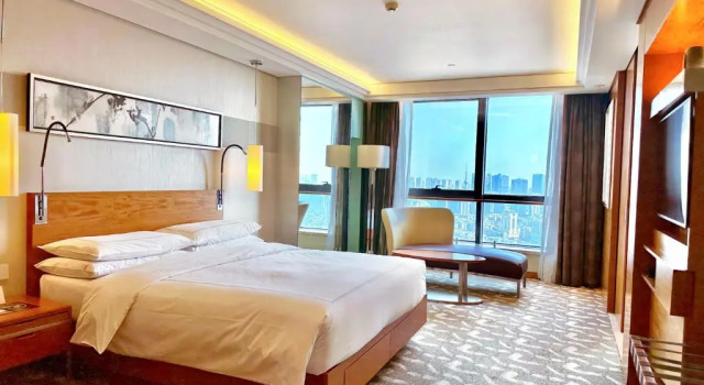 Двухместный номер Swiss Executive Swissotel Foshan