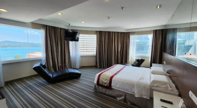 Люкс Hotel Capital Kota Kinabalu
