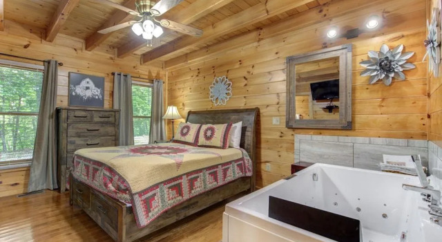 Macys Hideaway by Jackson Mountain Rentals