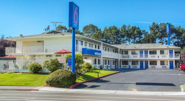 Motel 6 Arcata - Humboldt University, Rezerwuj Motel Arcata Humboldt County