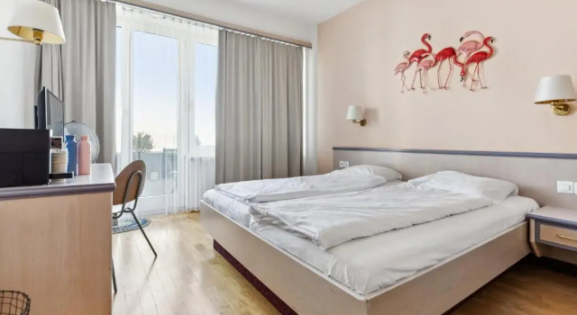 Двухместный номер Standard с балконом и с видом на море Hotel du Lac