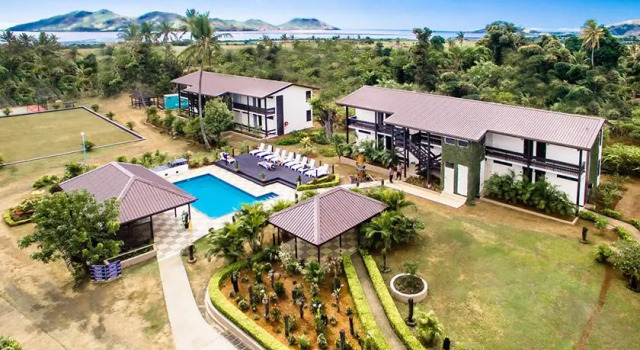 Кровать в общем номере Tanoa Rakiraki Hotel