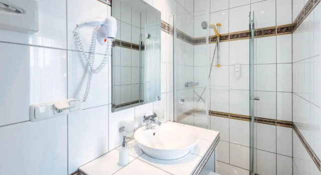Номер Standard ALPHA HOTEL Hermann von Salza
