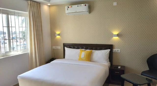 X by Bloom l Indiranagar, Забронировать Отель Отели Индиранагара 3 звезды, 3*