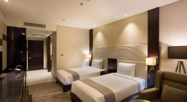 Run of House I Square Hotel