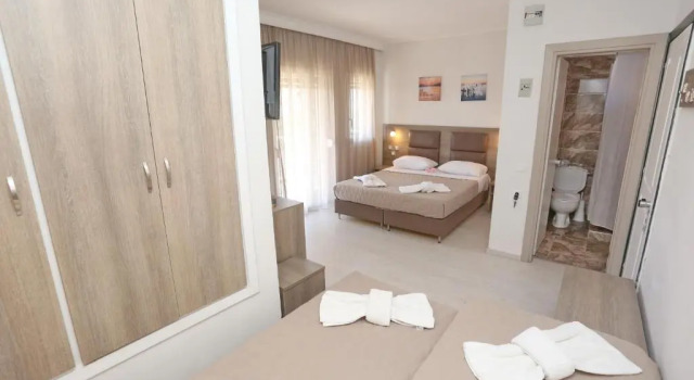 Трёхместный номер Standard Sun Hotel