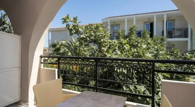 Студия с балконом Karras Livin