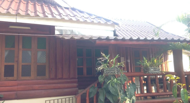 Семейная вилла с балконом Pai Porpeang Guesthouse