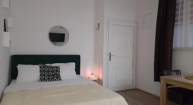 Студия Apartments Mana