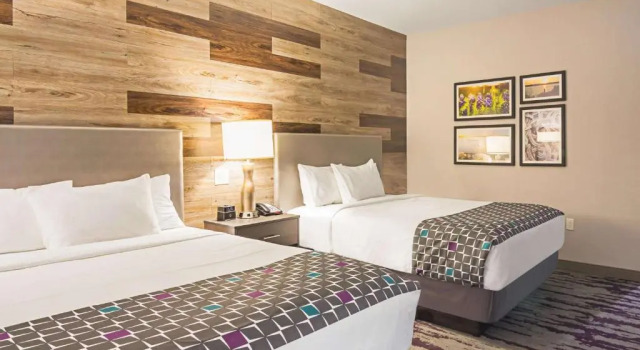 Четырёхместный номер Standard La Quinta by Wyndham Dallas - Wylie