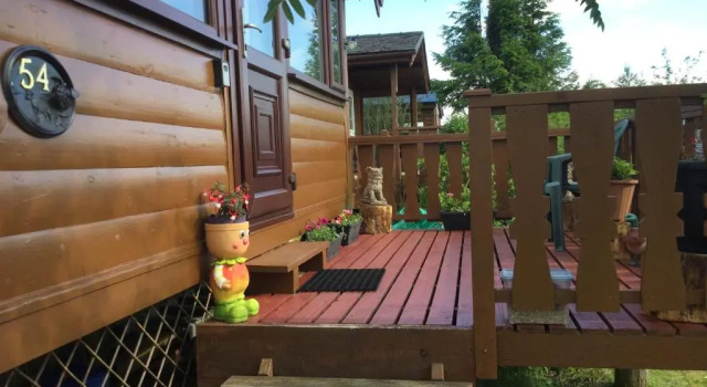 Log Cabin - Free Parking, Garden & pet Friendly