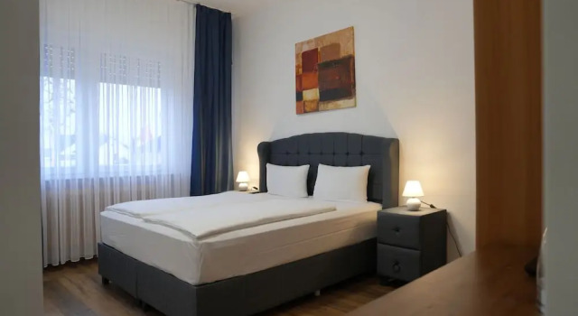 Bovino Hotel, Забронировать Отель Раунхайм земля Гессен