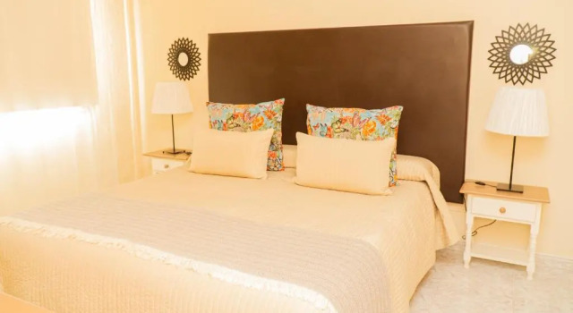 La Rivera Apartments