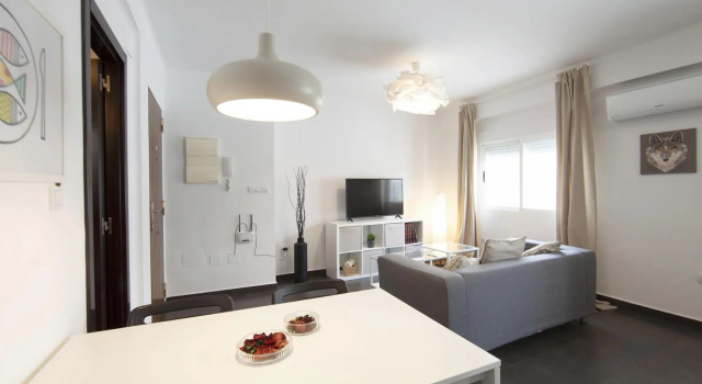 CERVANTES Apartment 37 2BT 2BR, Забронировать Апартаменты/квартира Апартаменты Малаги, рядом с Salamanca Market, Апартаменты/квартира