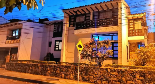 Green Door Boutique - Hostel