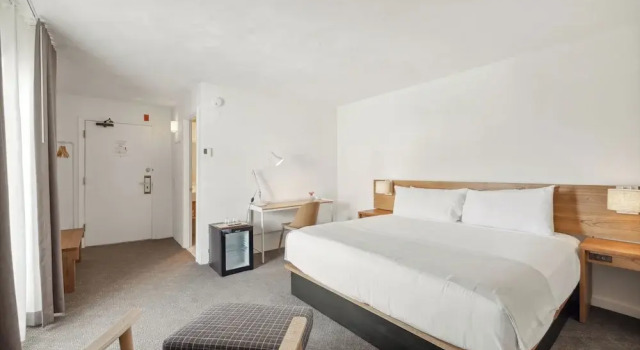 Двухместный номер Standard с балконом Sun Lodge
